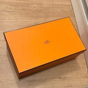 Hermès Signature Orange Box